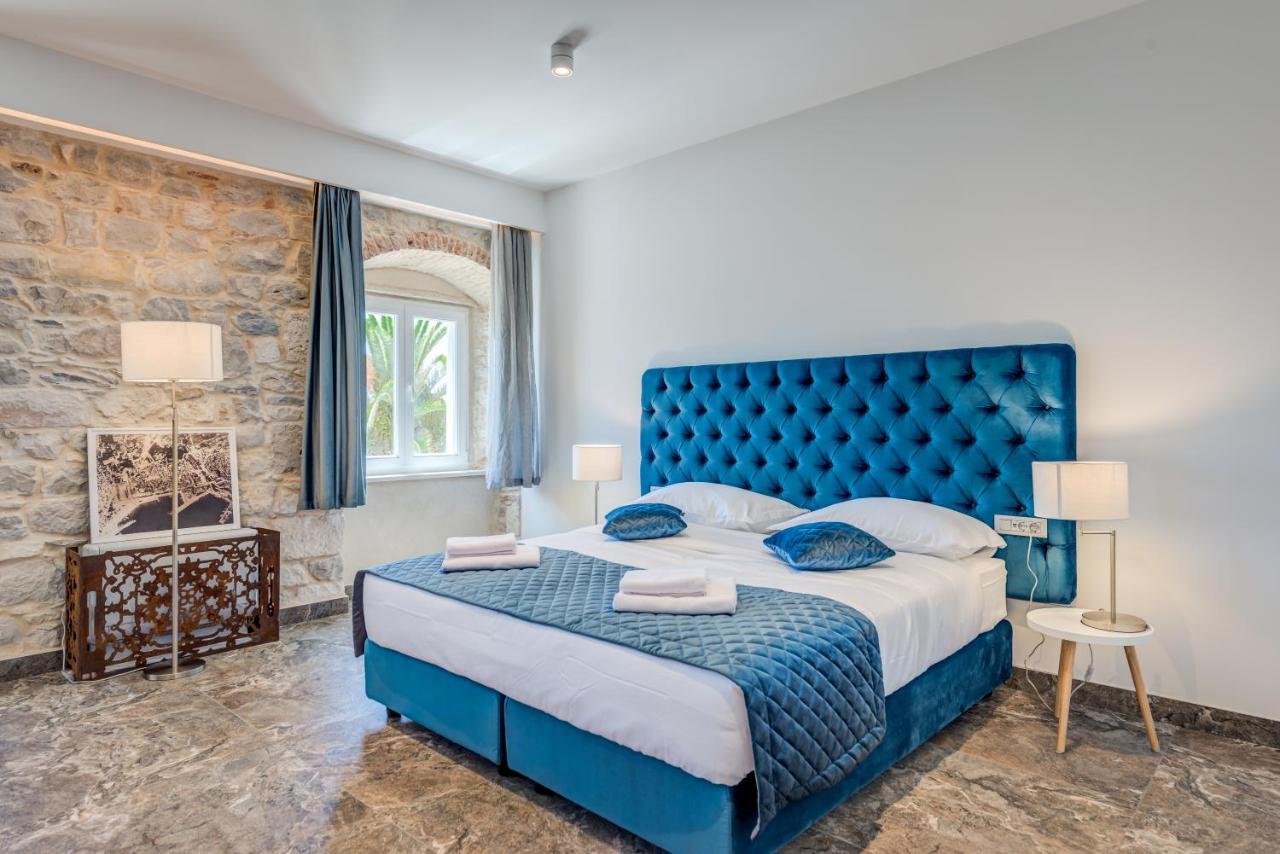 Palms Promenade Luxury Rooms สปลิท ภายนอก รูปภาพ